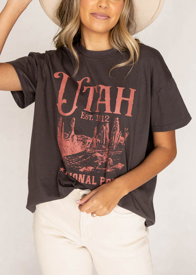 Utah charcoal tee with short sleeves