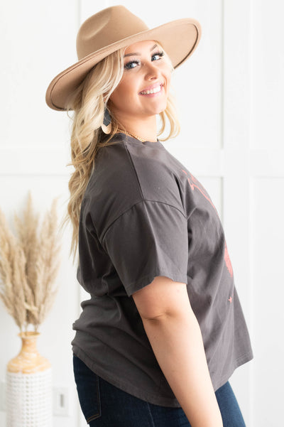 Side view of a plus size utah charcoal tee