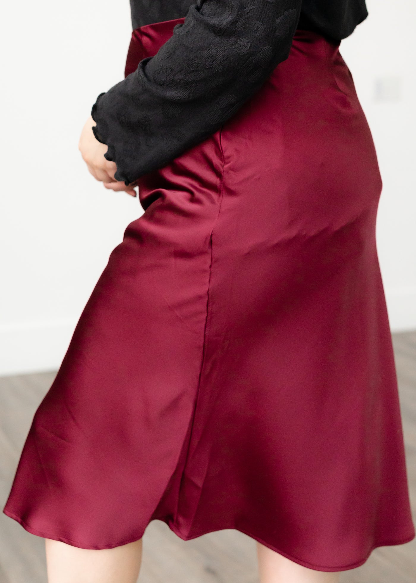 Vida Burgundy Skirt