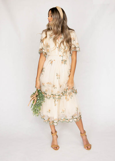 Short sleeve wild flower taupe dress