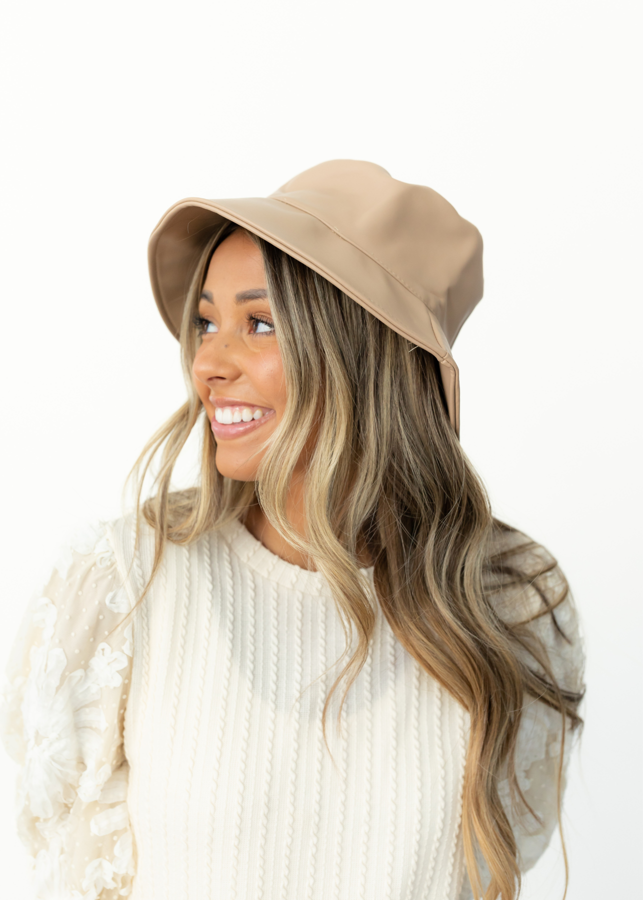 Fiona Nude Bucket Hat