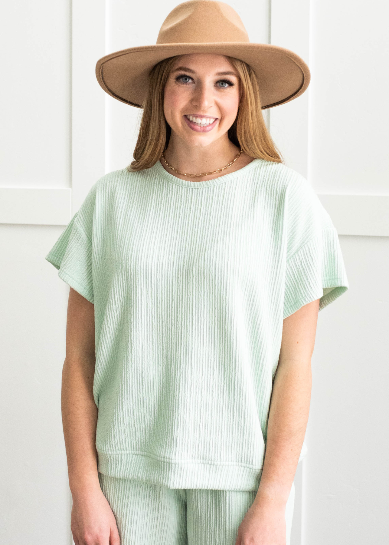 Short sleeve mint top