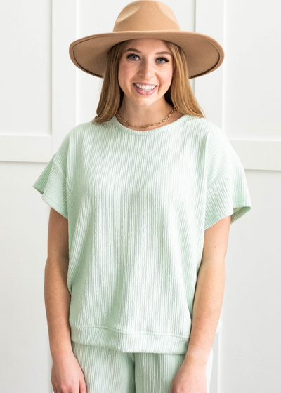 Short sleeve mint top